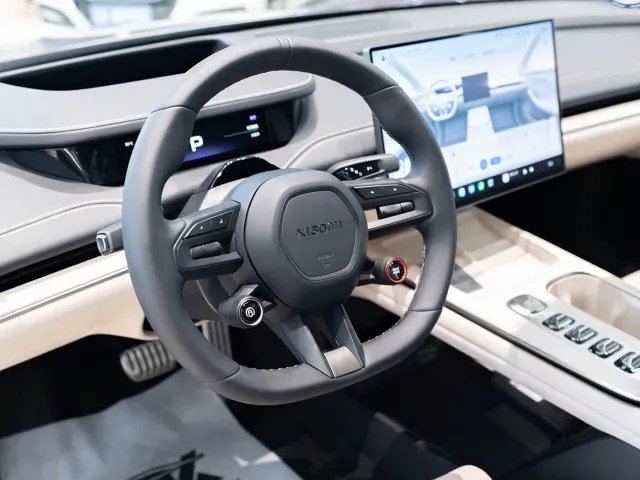 Xiaomi SU7 — Фото автомобиля 18
