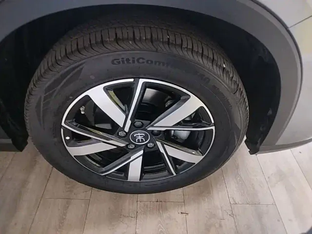 BYD Song Pro — Фото автомобиля 11