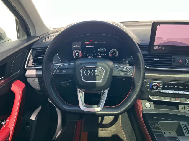 Audi Q5L — Фото автомобиля 6
