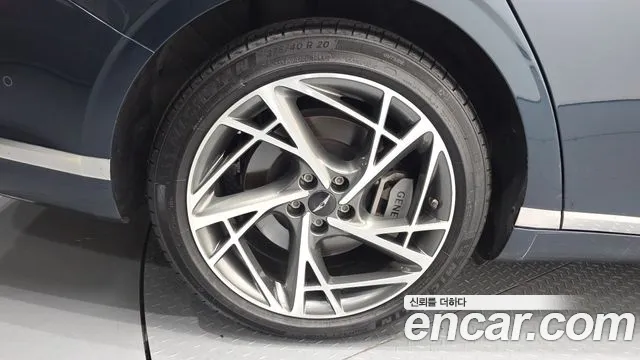 Genesis G90 Бензин 3.5 турбо AWD — Фото автомобиля 5