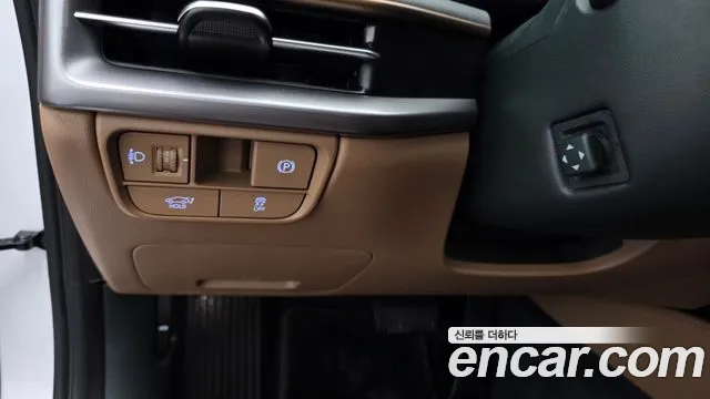 Hyundai Grandeur GN7 — Фото автомобиля 28