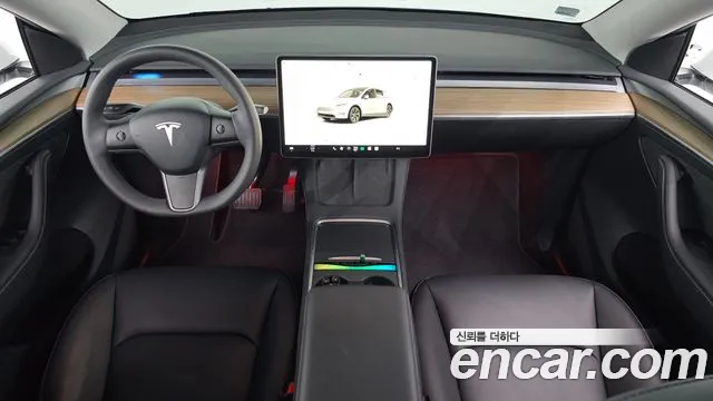 Tesla Model Y — Фото автомобиля 7