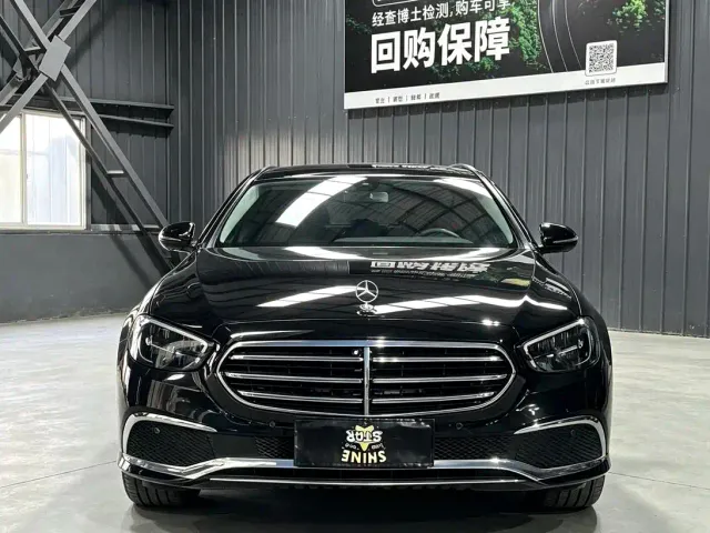 Mercedes-Benz E-Class — Фото автомобиля 2