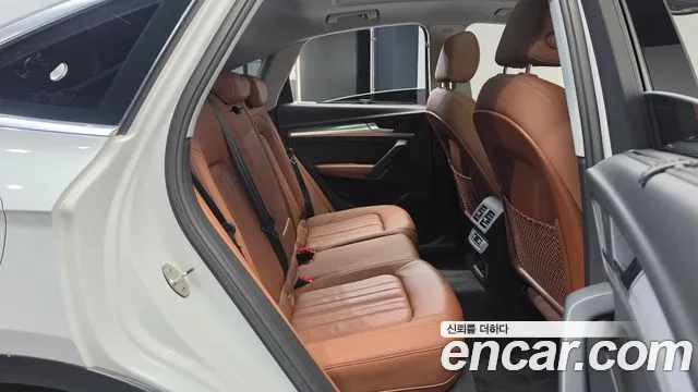 Audi Q5 FY — Фото автомобиля 11