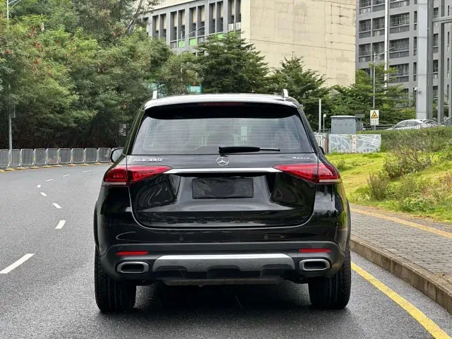 Mercedes-Benz GLE-Class — Фото автомобиля 8