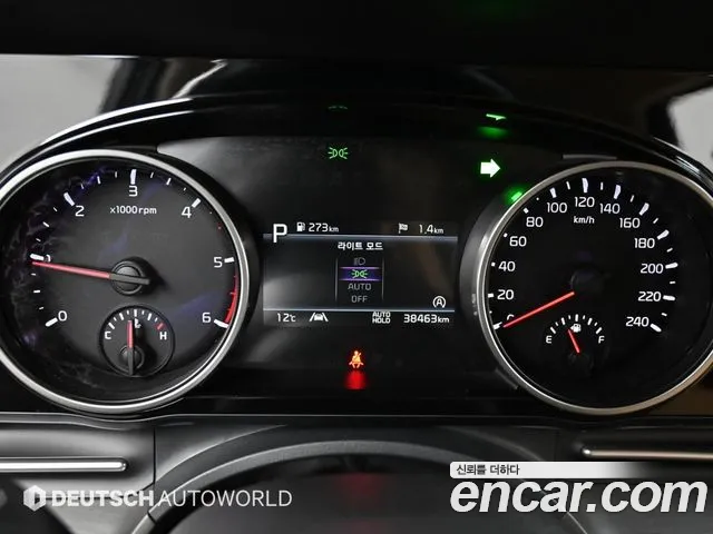 Kia Canival Carnival 4 поколение 9 мест Prestige — Фото автомобиля 8