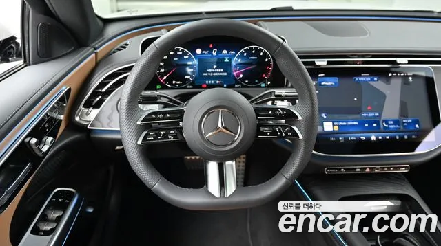 Mercedes-Benz E-Class — Фото автомобиля 13