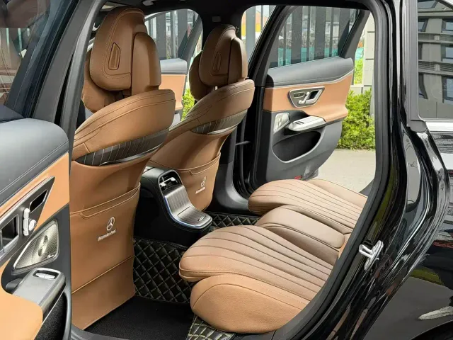 Mercedes-Benz E-Class — Фото автомобиля 6