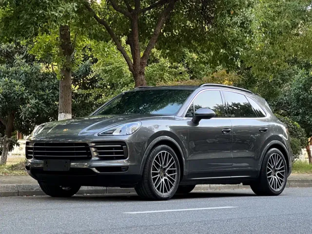 Фотография автомобиля — Porsche Cayenne
