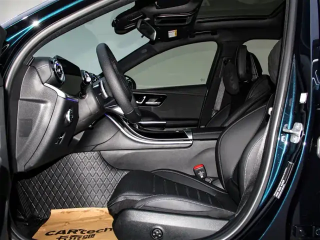 Mercedes-Benz C-Class — Фото автомобиля 25