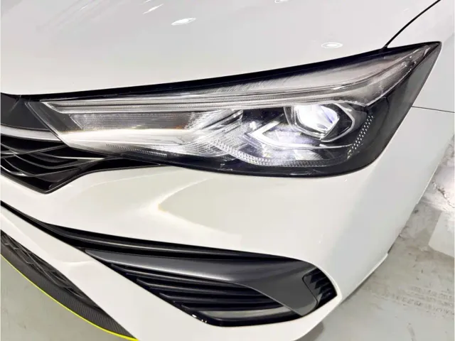 Roewe i5 — Фото автомобиля 14