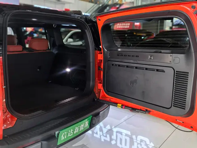Ford Mustang NEV — Фото автомобиля 16