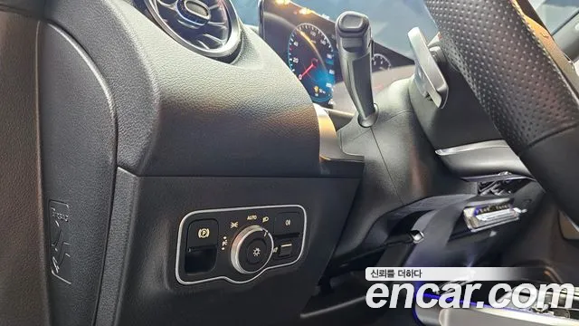 Mercedes-Benz GLB-Class — Фото автомобиля 15
