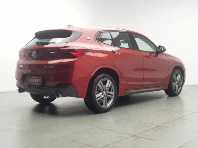 BMW X2 — Фото автомобиля 2