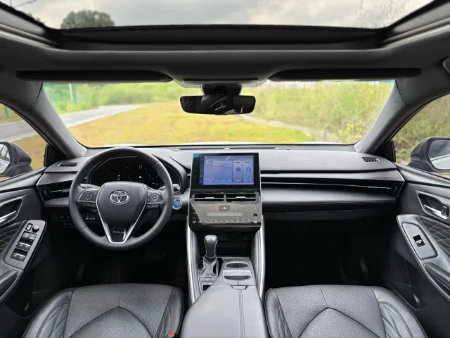 Toyota Avalon — Фото автомобиля 5