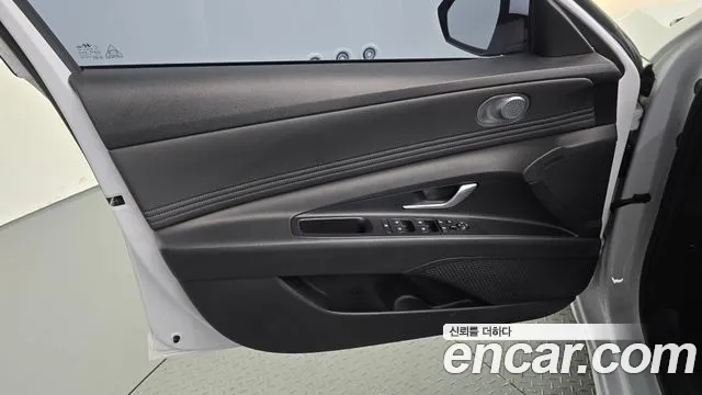 Hyundai AVANTE Avante (CN7) — Фото автомобиля 23