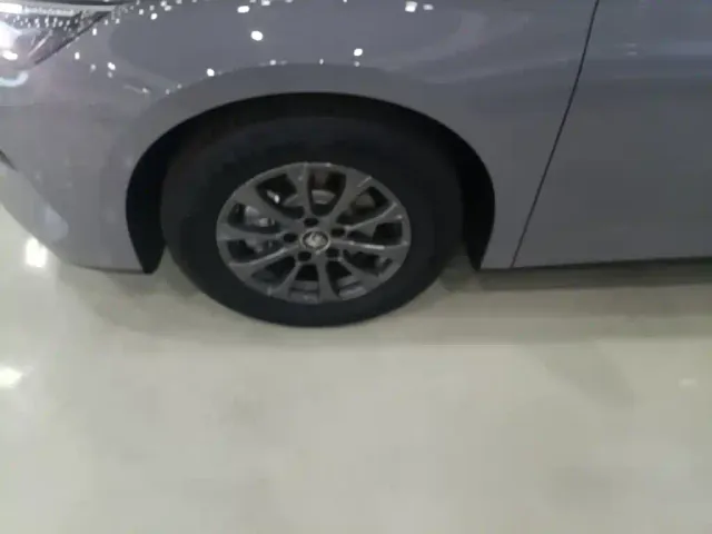 BYD Qin L — Фото автомобиля 22