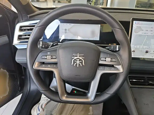 BYD Qin L — Фото автомобиля 10