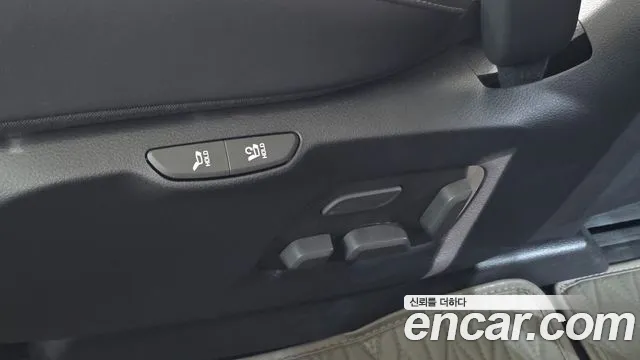 Kia Carnival — Фото автомобиля 25