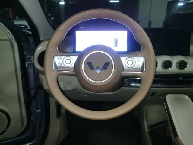 Wuling Bingo — Фото автомобиля 6