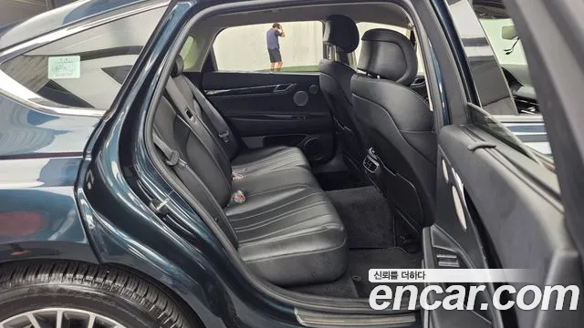 Genesis G80 Бензин 2.5 турбо AWD — Фото автомобиля 12