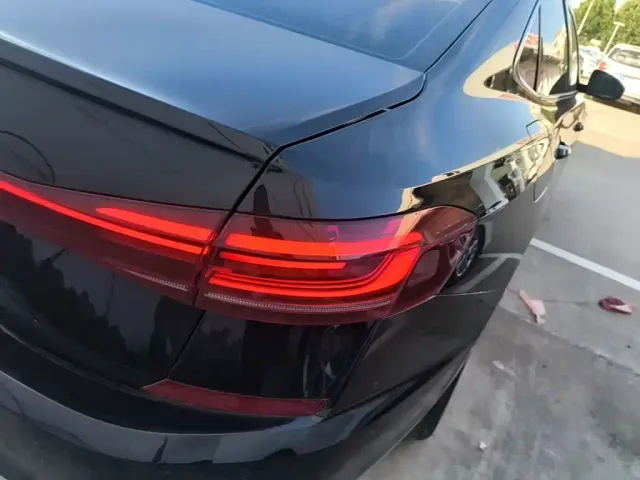 Volkswagen Passat — Фото автомобиля 7