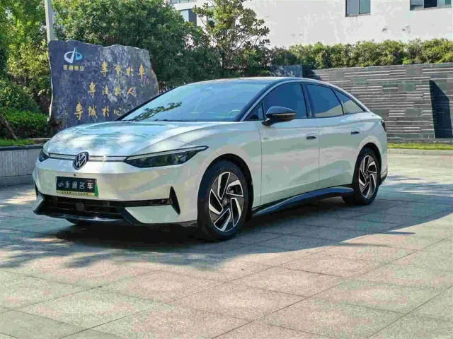 Фотография автомобиля — Volkswagen ID.7 Vizzion