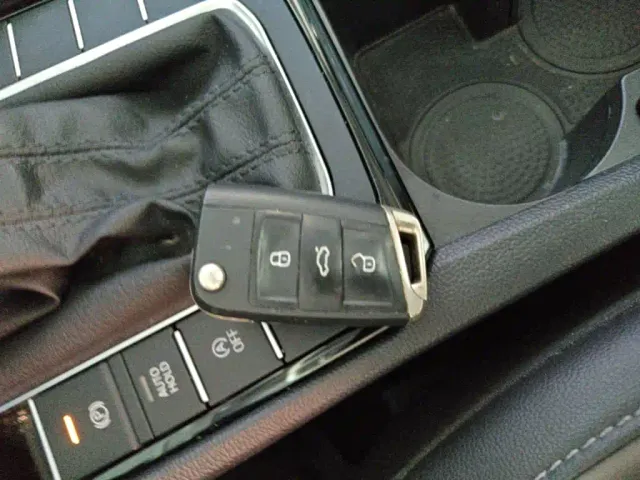 Volkswagen Sagitar — Фото автомобиля 8
