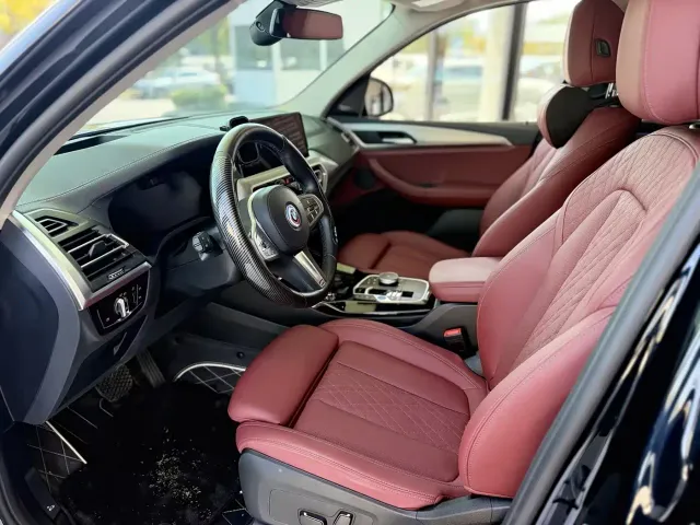 BMW iX3 — Фото автомобиля 8