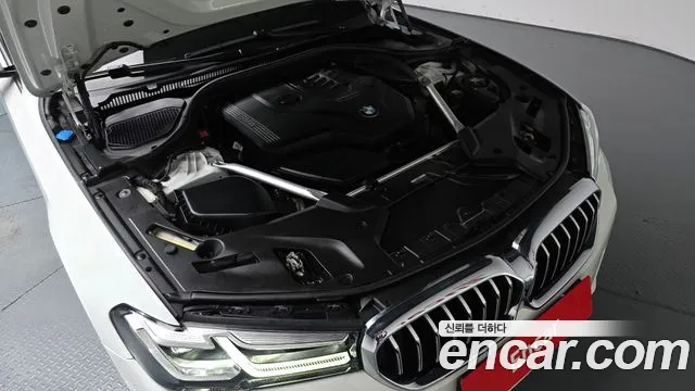 BMW 5 Series G30 — Фото автомобиля 8