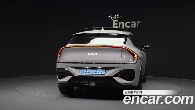 Kia EV6 — Фото автомобиля 4