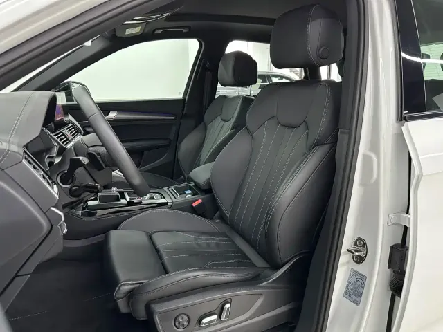 Audi Q5L — Фото автомобиля 11