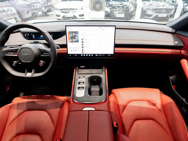 Xiaomi SU7 — Фото автомобиля 14
