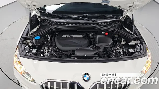 BMW 2 Series U06 — Фото автомобиля 5