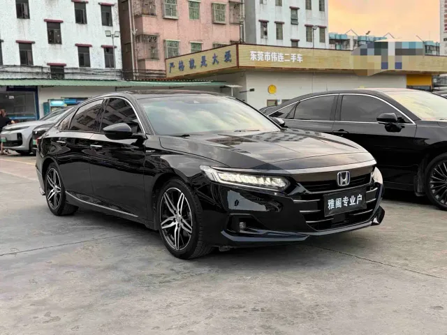 Honda Accord — Фото автомобиля 3