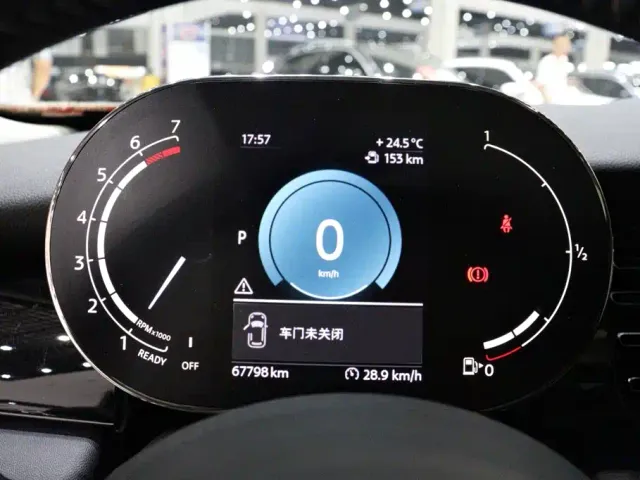 MINI Hatch — Фото автомобиля 10