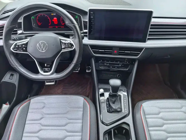Volkswagen Tiguan L — Фото автомобиля 6