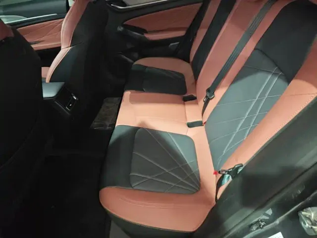 Changan Eado — Фото автомобиля 16