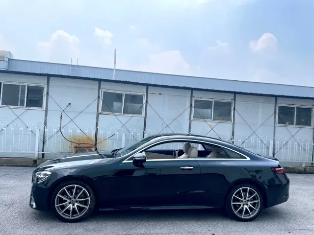 Mercedes-Benz E-Class — Фото автомобиля 10
