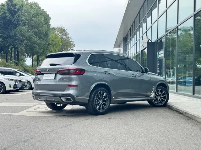 BMW X5 — Фото автомобиля 7
