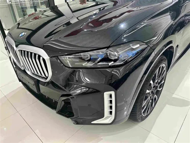 BMW X5 — Фото автомобиля 3