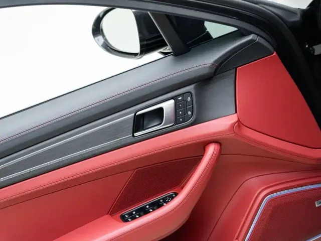 Porsche Panamera — Фото автомобиля 20