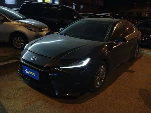 Фотография автомобиля — Toyota Camry