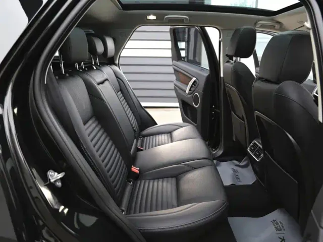 Land Rover Discovery Sport — Фото автомобиля 24