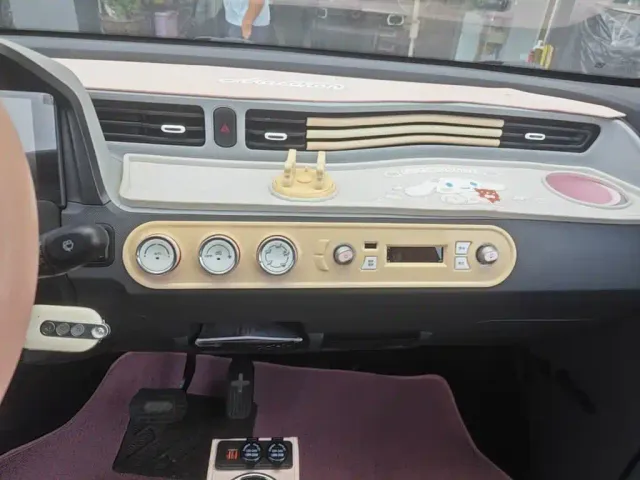 Wuling Hongguang Mini EV — Фото автомобиля 10