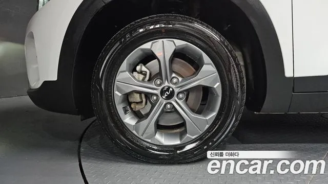 Kia Seltos Бензин 1.6 турбо 2WD — Фото автомобиля 5