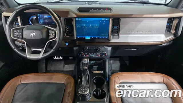 Ford Bronco — Фото автомобиля 7