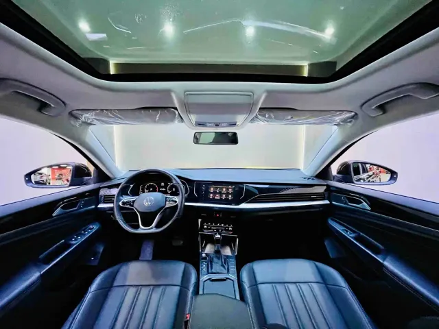 Volkswagen Passat — Фото автомобиля 8