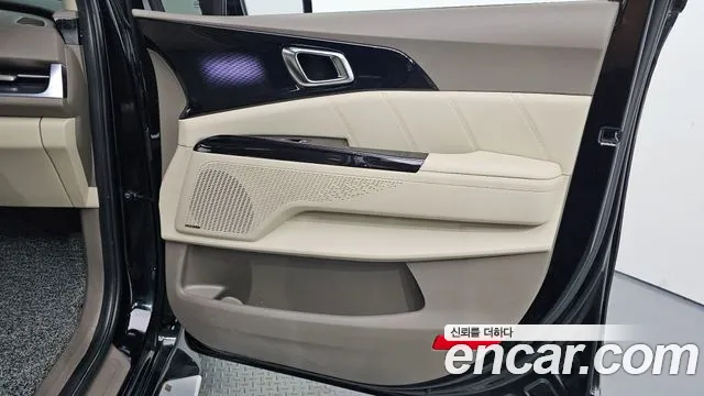 Kia Carnival Generation 4 — Фото автомобиля 14