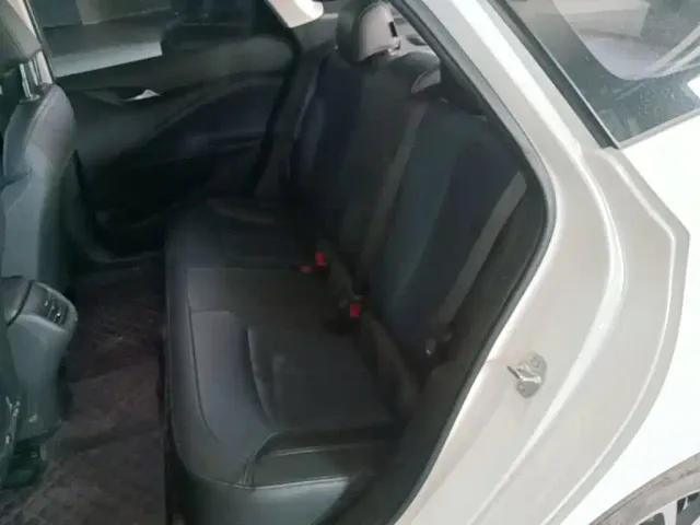 Buick Velite 6 — Фото автомобиля 16